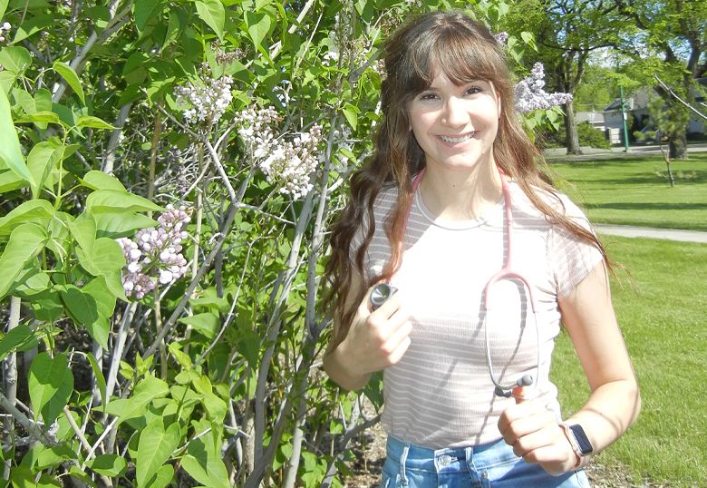 Meet Cassandra Zucht (BN '21), shining graduate and this year's recipient of the Faculty of Health Sciences Gold Medal